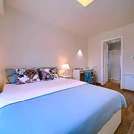 מלון Moderana Comfortable קרק