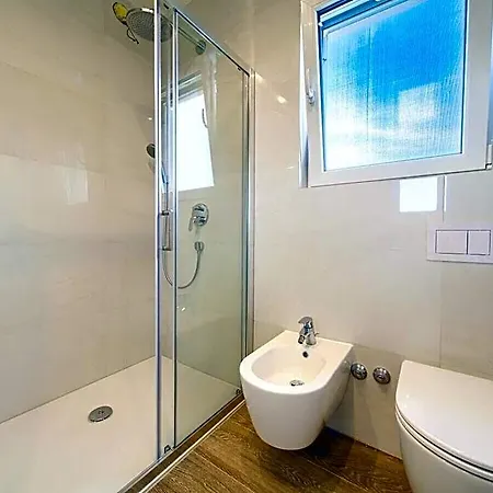Moderana Comfortable 3* קרק