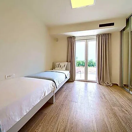 Moderana Comfortable